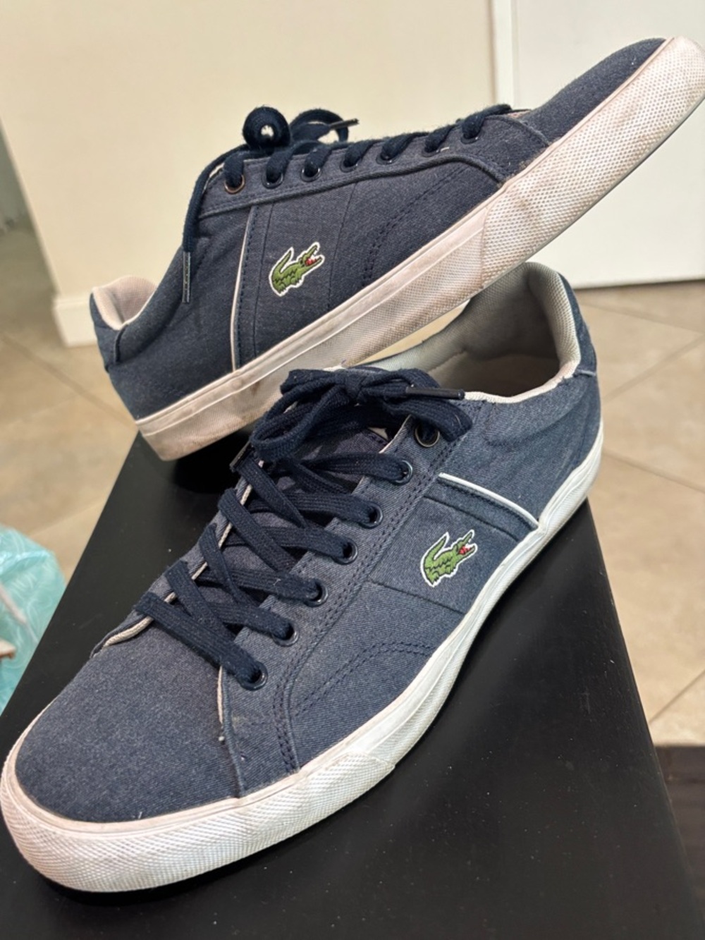 Lacoste Men's Lerond Low-Profile Sneaker Size 9.5